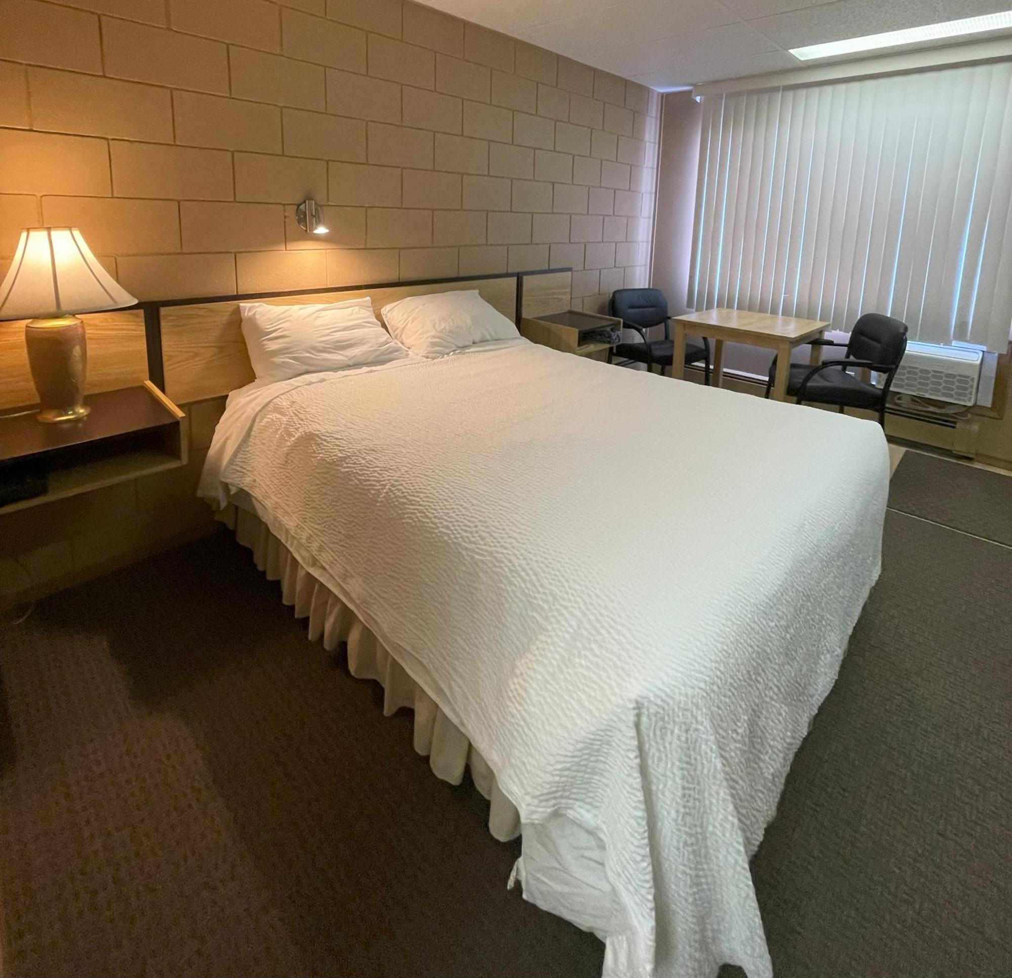 טרי הילס Rest Easy Motel מראה חיצוני תמונה